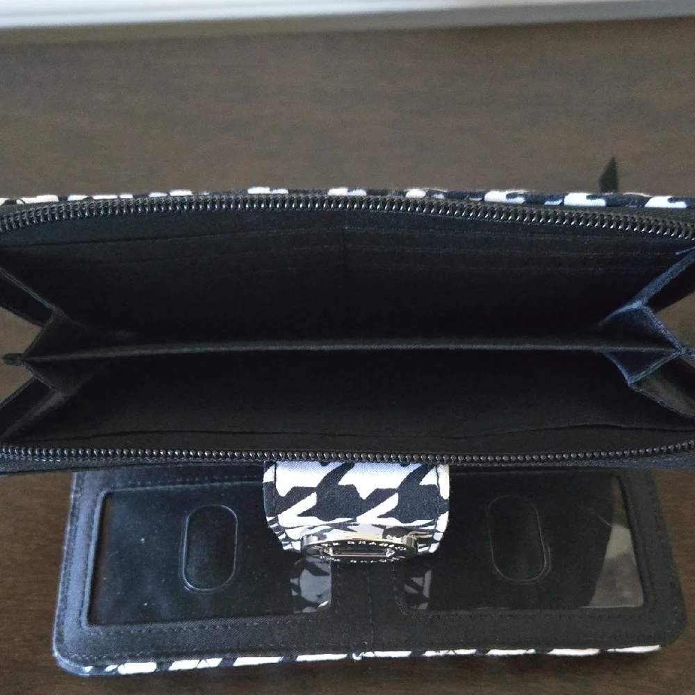 Vera Bradley Black and White Houndstooth Wallet - Picture 4 of 5